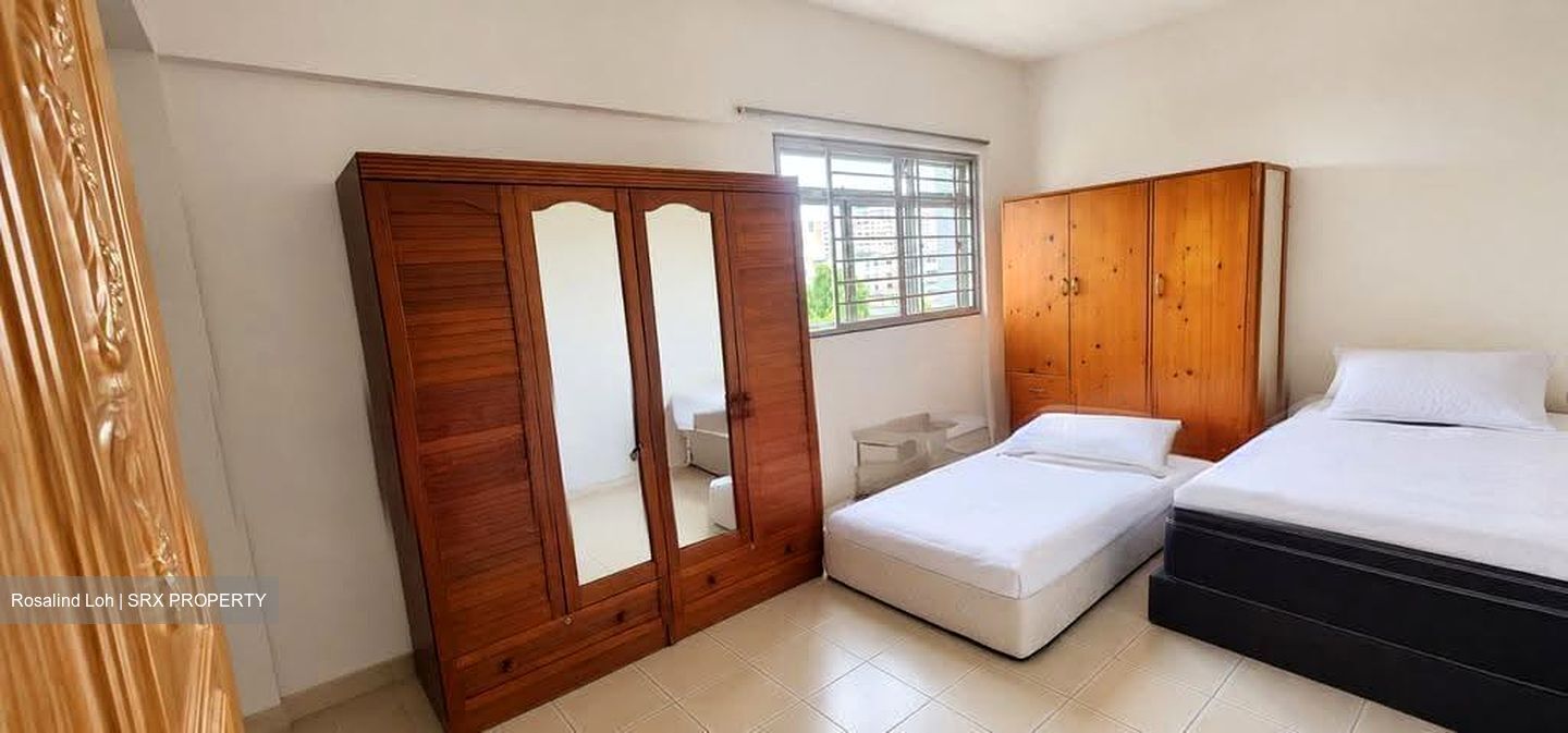 Blk 211 Jurong East Street 21 (Jurong East), HDB 4 Rooms #626522111